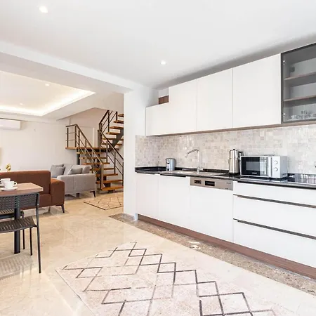 Lägenhetshotell Deluxe *