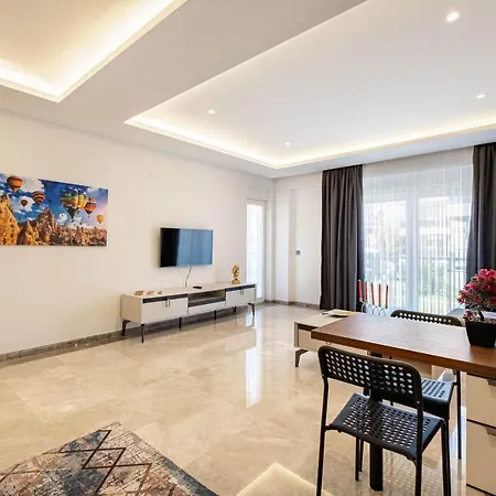 Deluxe Aparthotel