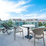 Deluxe Lägenhetshotell Belek